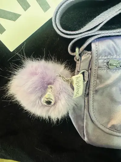 Cartera Kipling modelo Sabian - miniatura 4