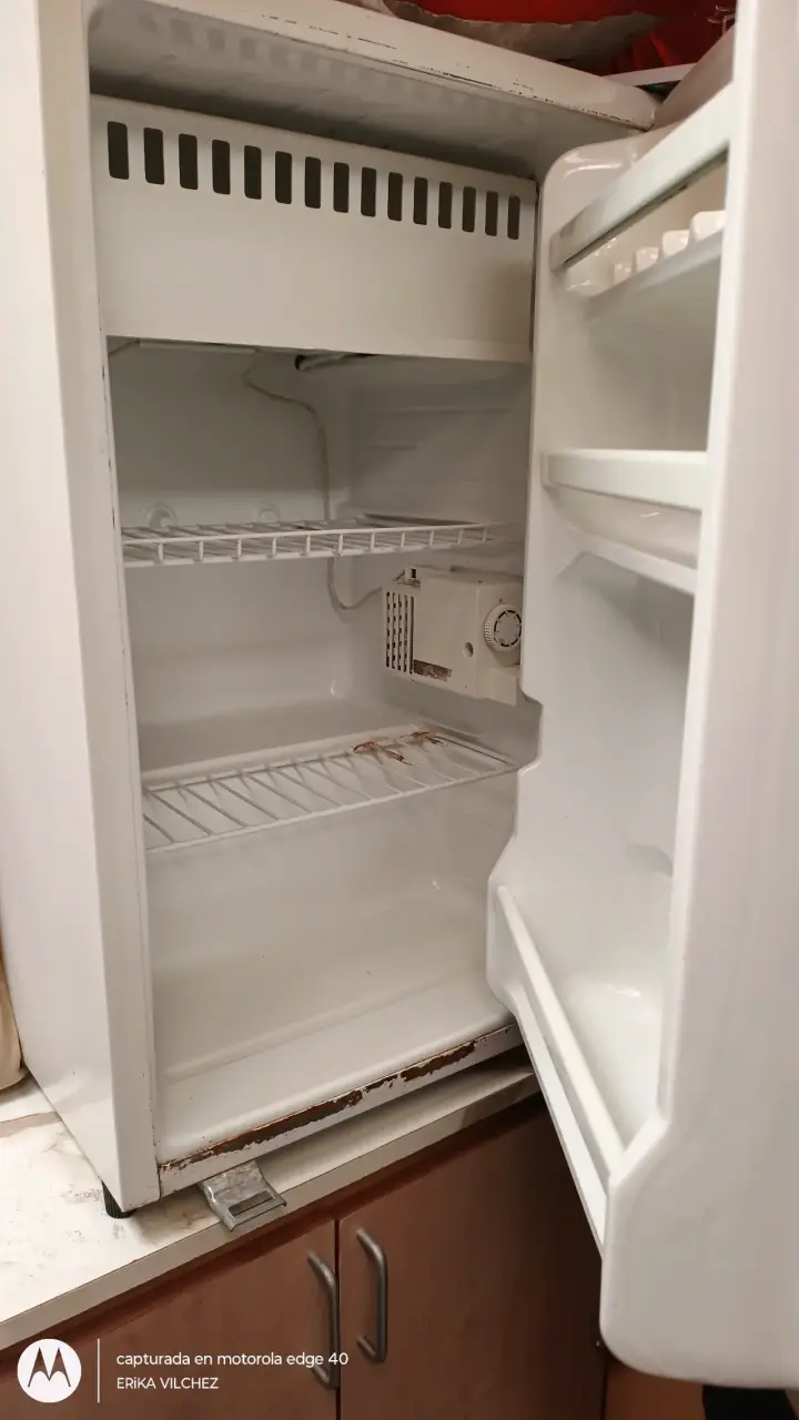Refrigerador pequeño con eficiencia energética A - 1