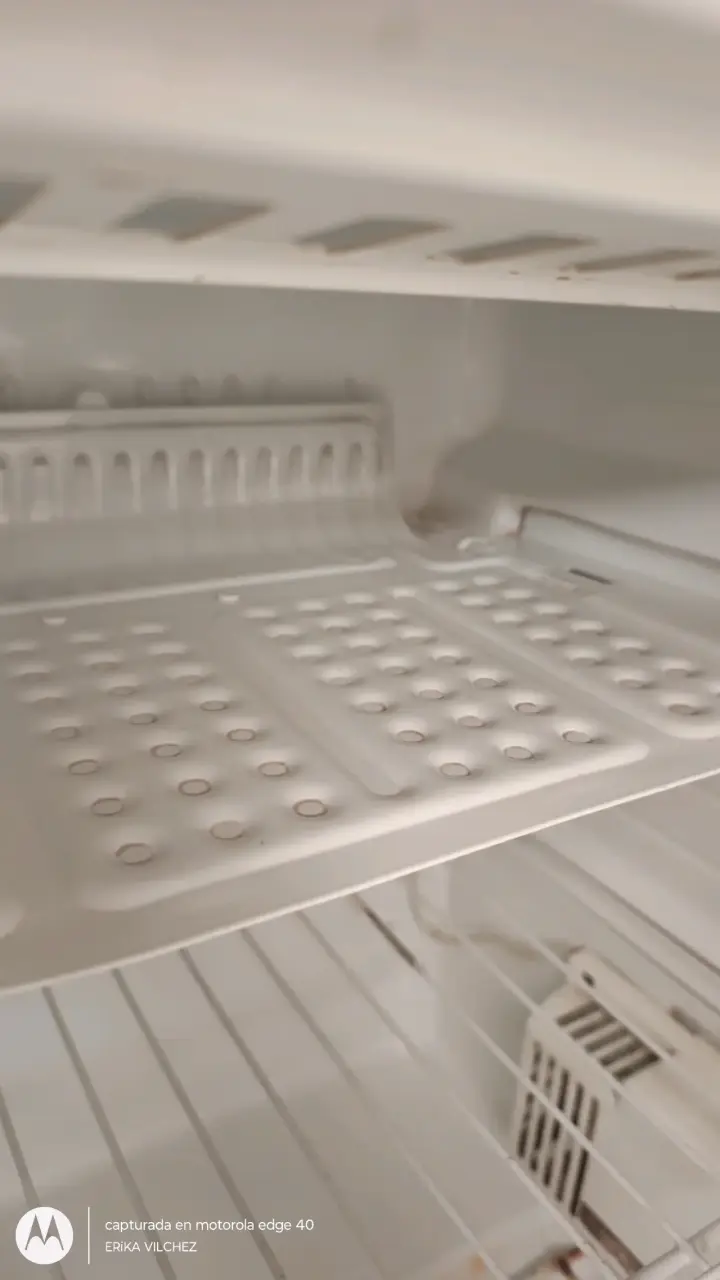 Refrigerador pequeño con eficiencia energética A - 3