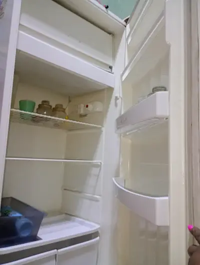 Refrigerador vertical Mademsa blanco en buen estado - miniatura 2