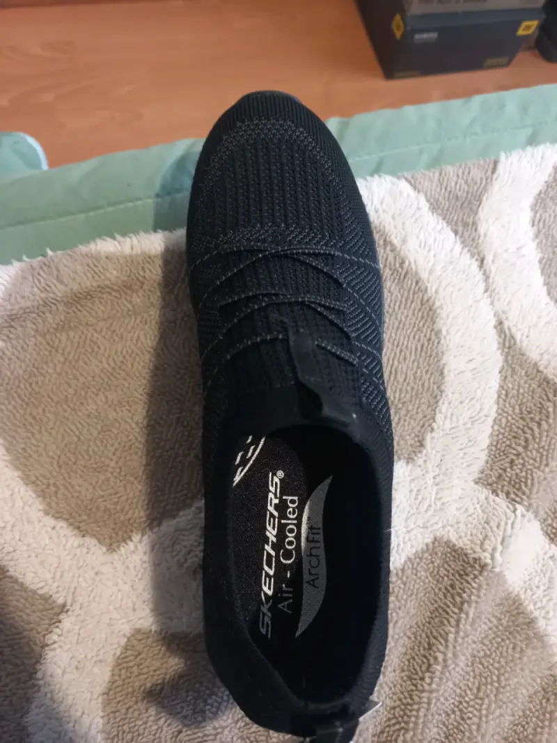 Zapatillas Skechers Arch Fit negras cómodas - 2
