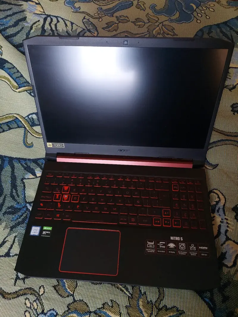 Laptop Acer Nitro 5 con Intel i5 y 16GB RAM - 3