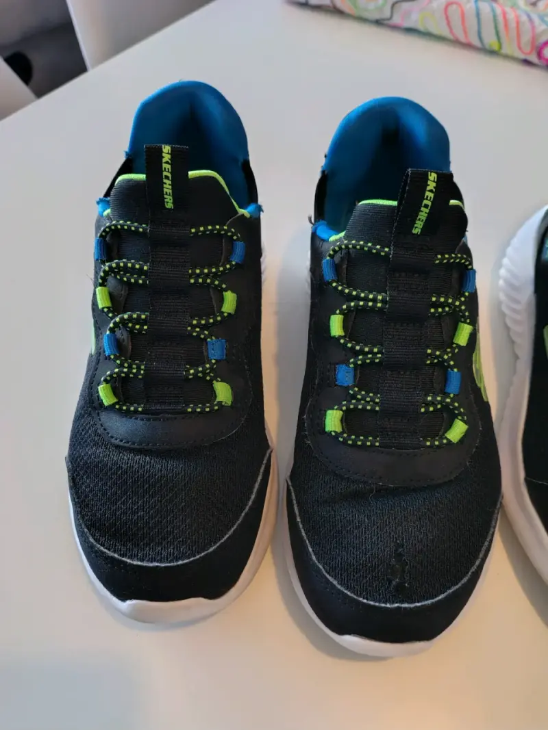 Zapatillas deportivas Skechers para niños con luces - 2