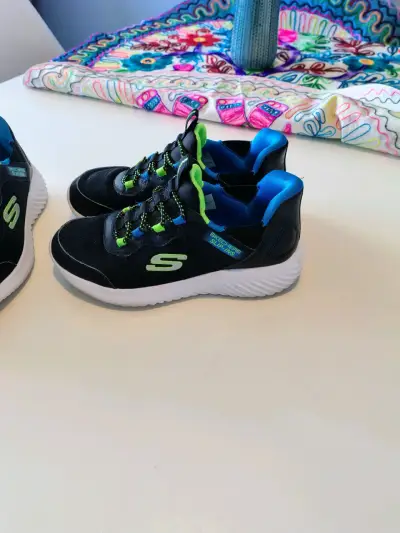 Zapatillas deportivas Skechers para niños con luces - miniatura 3
