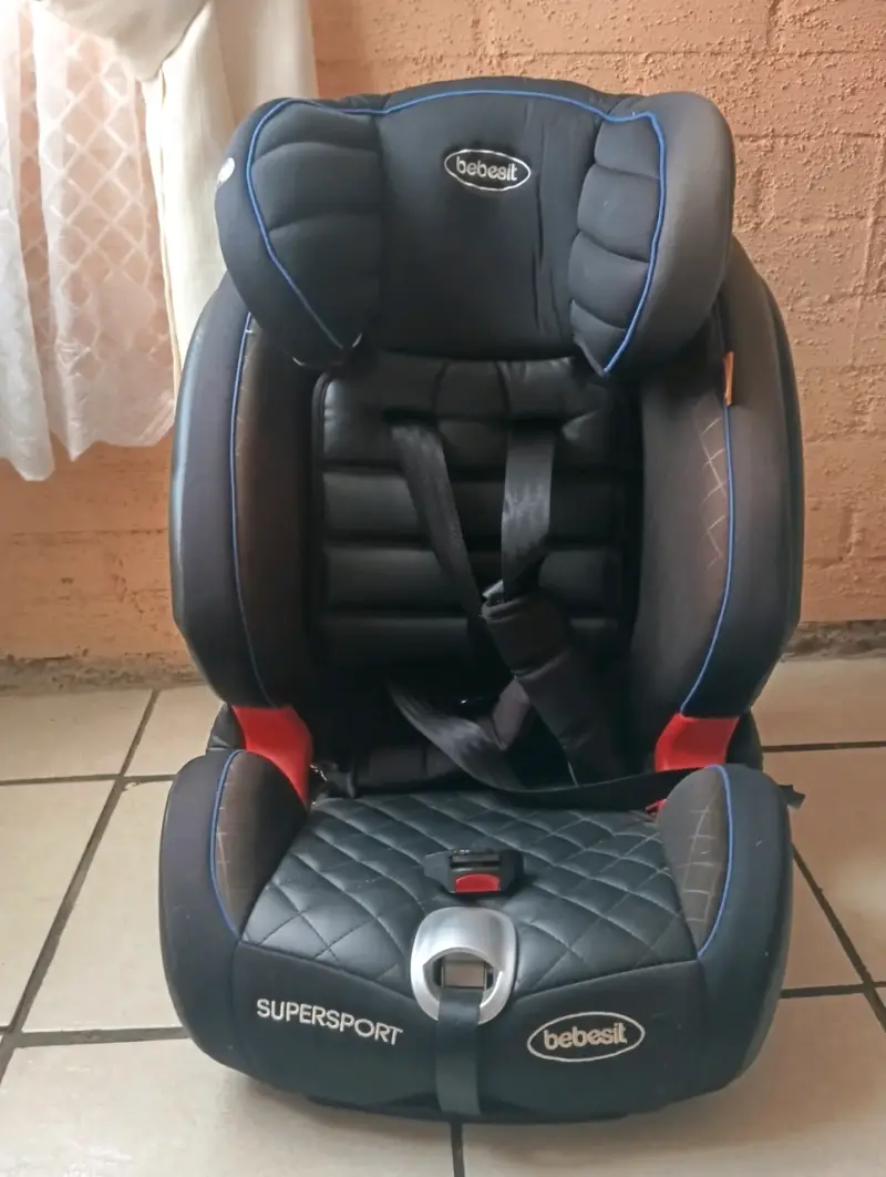 Silla de Auto Bebesit Supersport Negra - 4