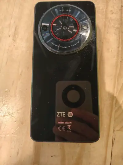 Smartphone ZTE 5G Modelo Z2337N - miniatura 4
