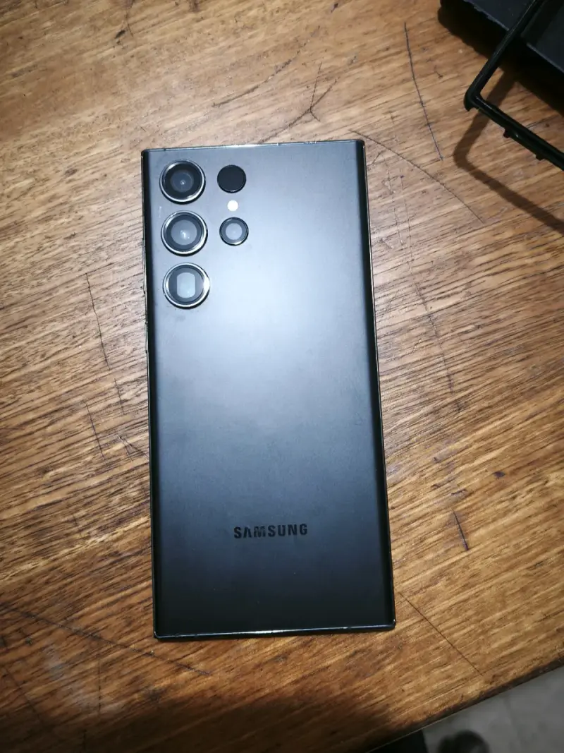 Smartphone Samsung Galaxy S23 Ultra en buen estado - 6