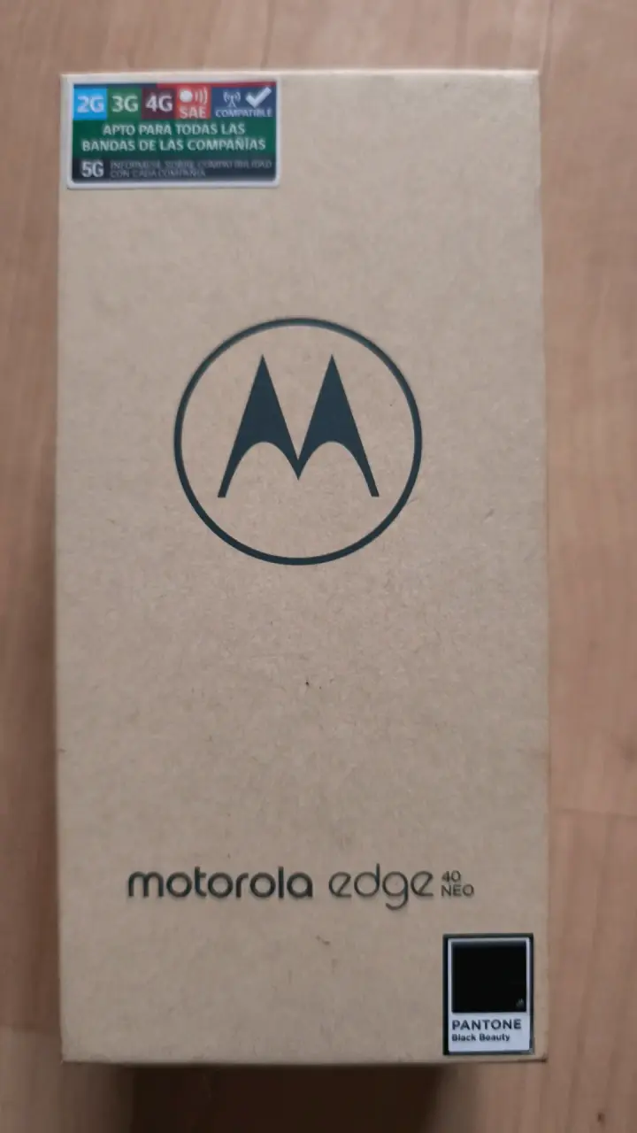 Smartphone Motorola Edge 40 Neo Pantone - 3
