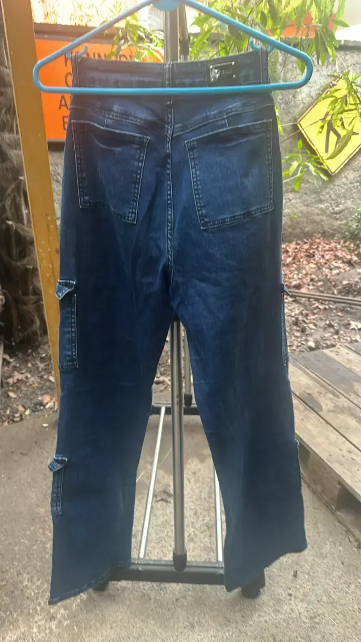 Jeans cargo azul oscuro para hombre - 2
