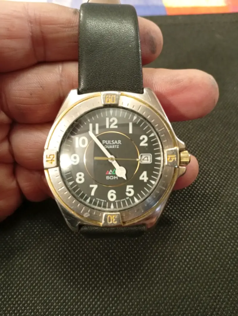 Reloj Pulsar Quartz sumergible 50M - 3