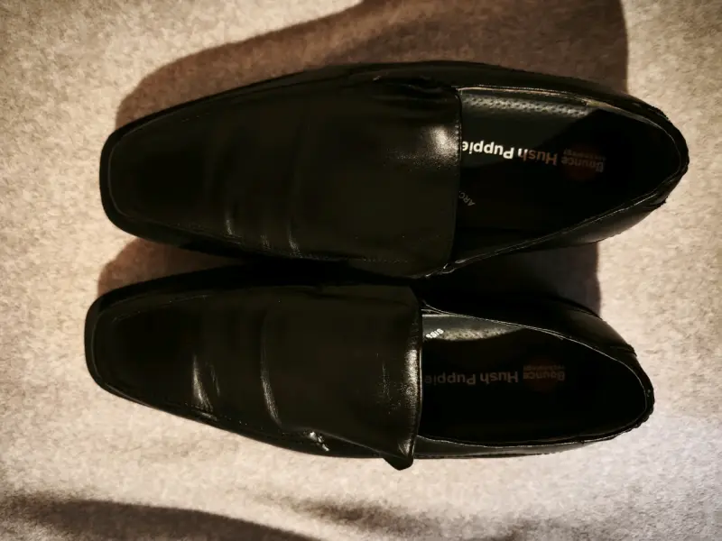 Zapatos de cuero negro Hush Puppies para hombre - 2