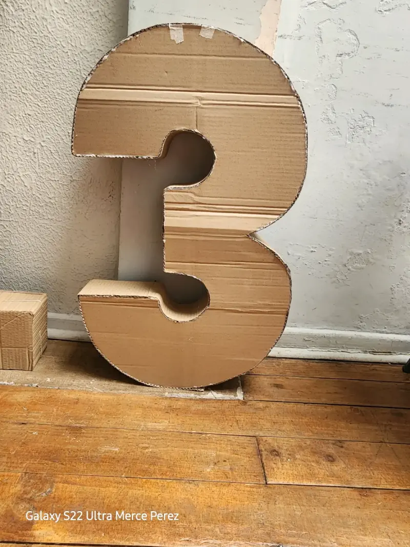 Números de cartón decorativos para fiestas - 3