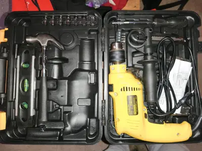 Kit de Taladro Percutor Stanley 600W con Accesorios - miniatura 2
