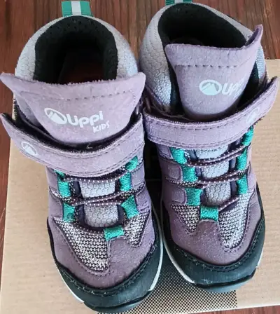 Botines Lippi niña talla 26 resistentes al agua - miniatura 1
