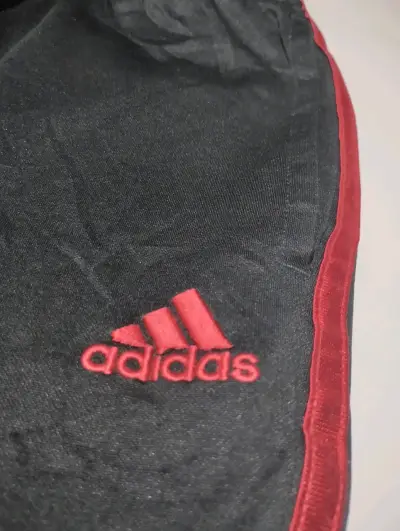 Pantalón de buzo niño Adidas negro y rojo - miniatura 2