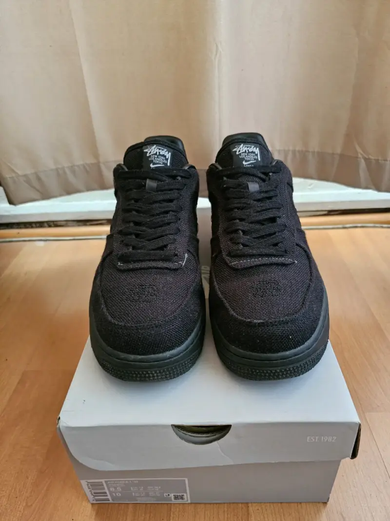 Zapatillas negras Nike Air Force 1 edición especial - 3