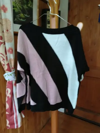 Ropa nueva de mujer - miniatura 1