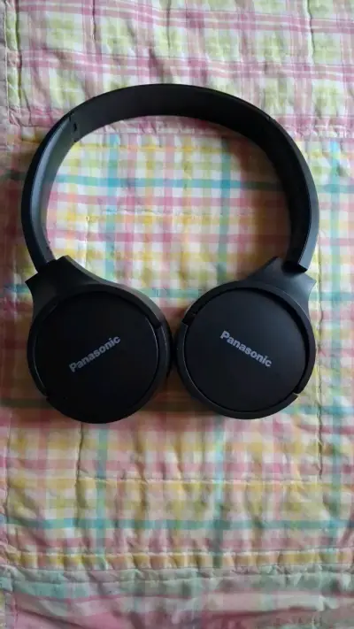 Audífonos inalámbricos Panasonic negros - miniatura 1