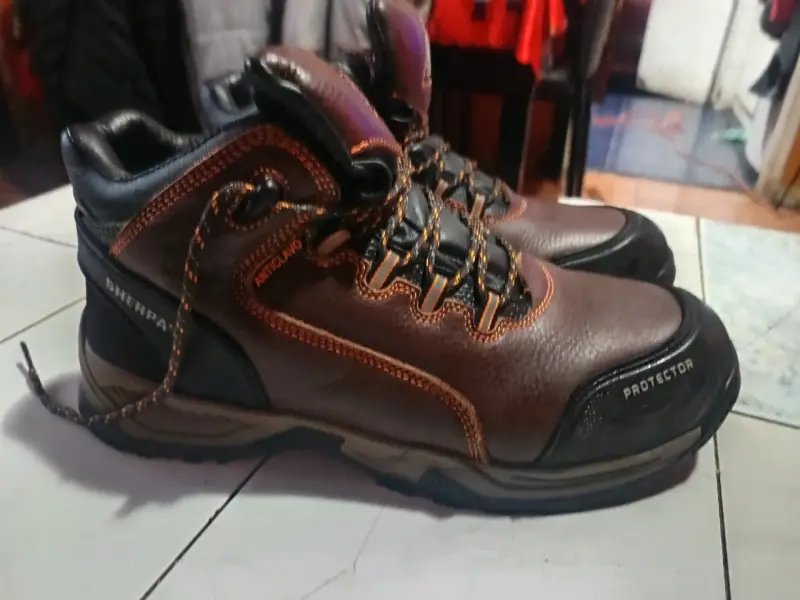 Botas de Trabajo Sherpa Marrón con Protección - 1