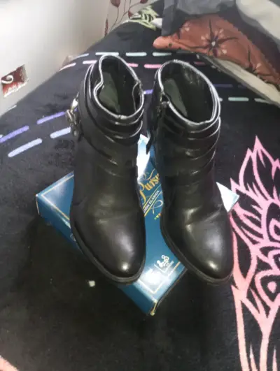 Botines de cuero negro con tacón alto - miniatura 3