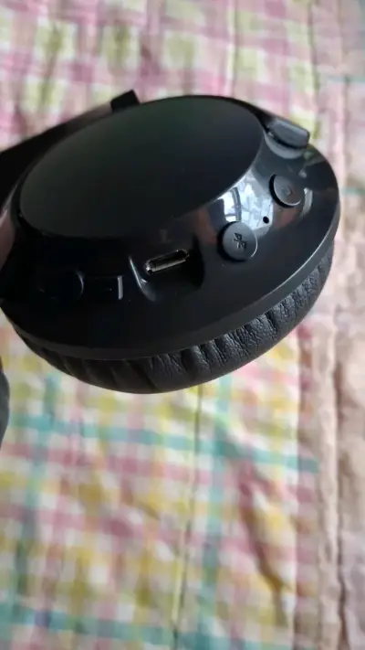 Auriculares inalámbricos Philips con control de volumen - miniatura 4
