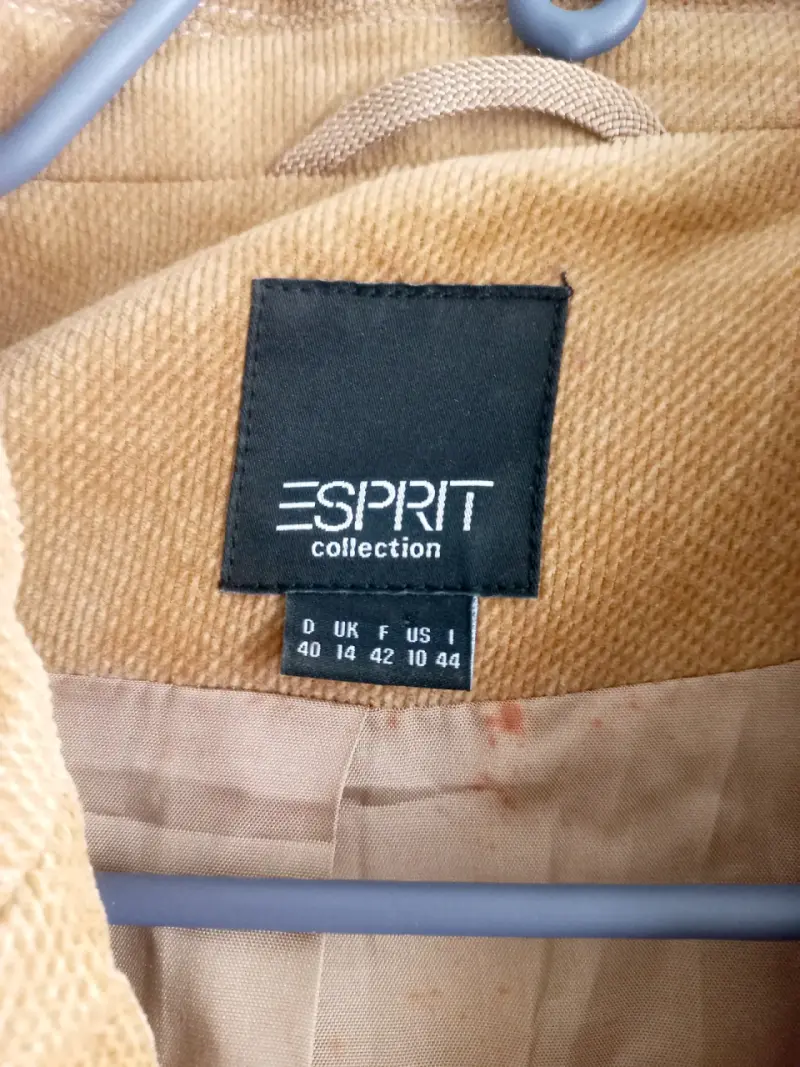 Blazer de mujer color camel Esprit - 2