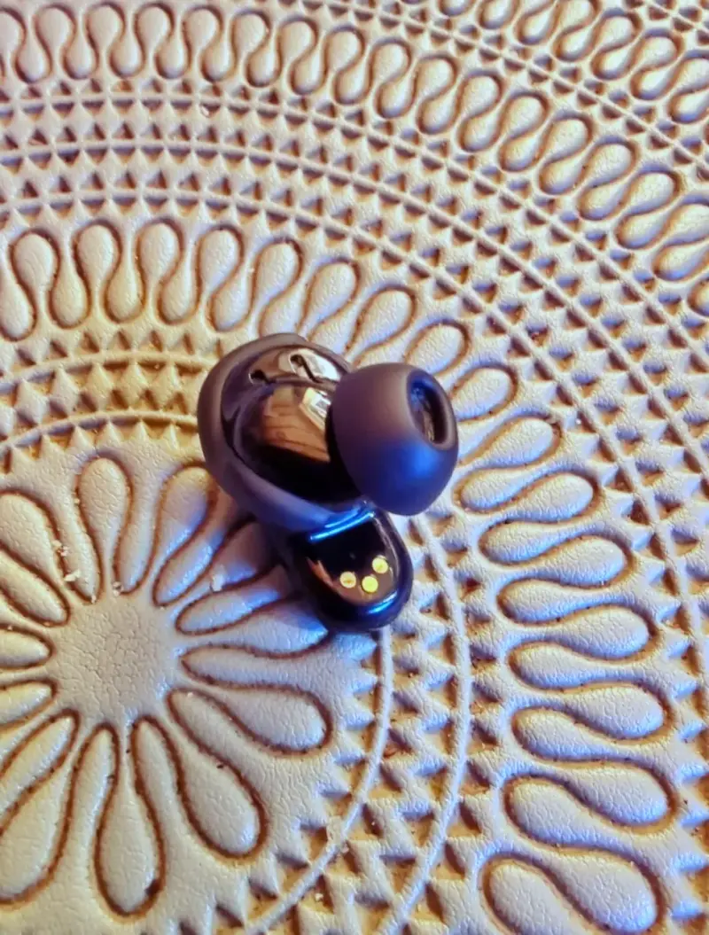 Audífonos inalámbricos Bose con estuche de carga - 2