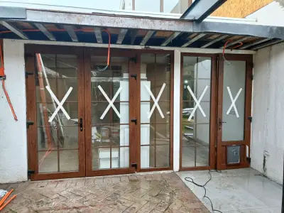 Puertas y ventanas de pvc y aluminio - miniatura 1