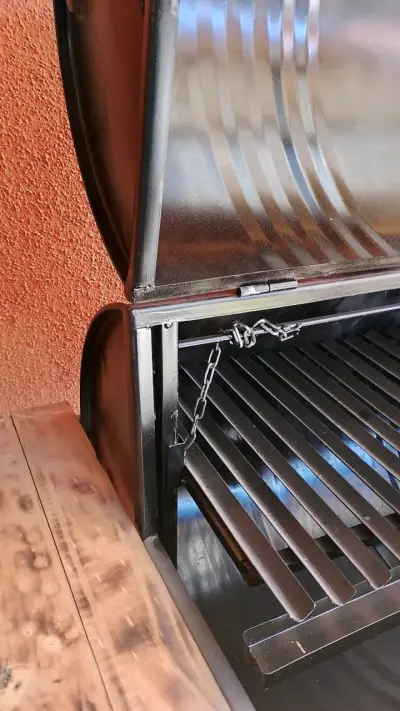Parrilla Barbacoa con tapa y ruedas - miniatura 4