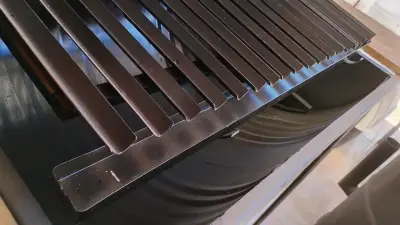 Parrilla Barbacoa con tapa y ruedas - miniatura 5