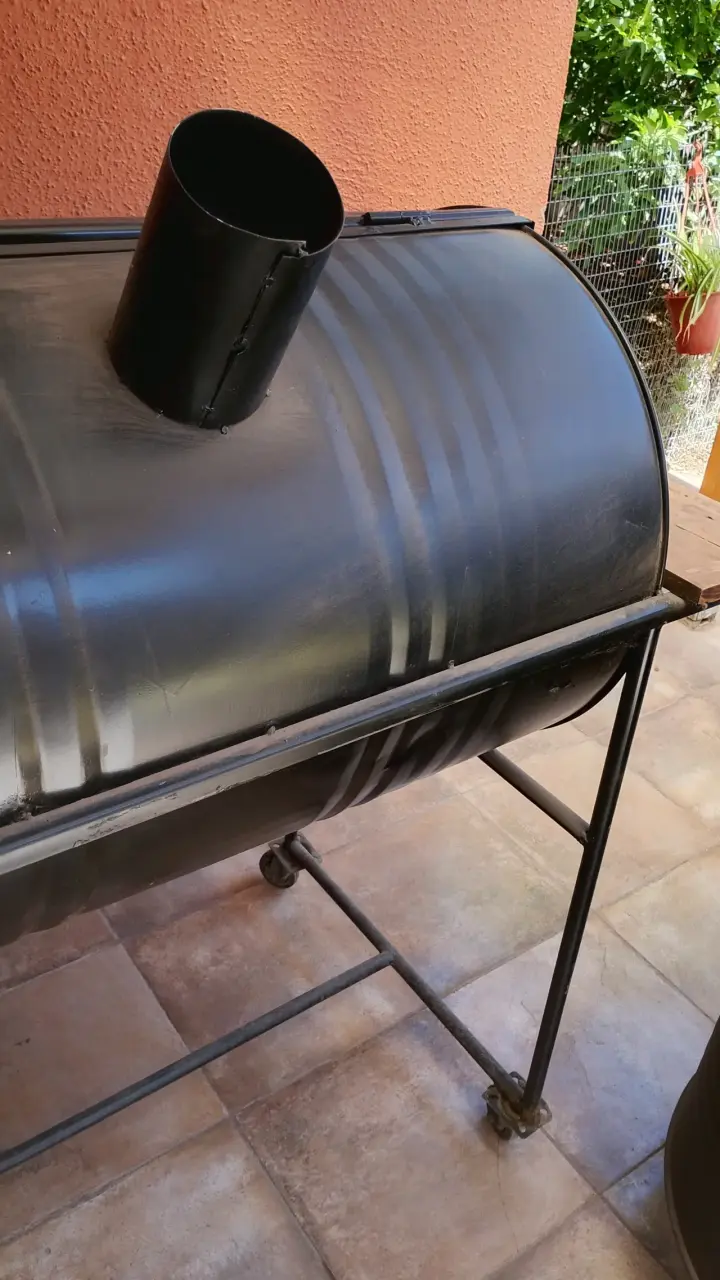 Parrilla Barbacoa con tapa y ruedas - 6