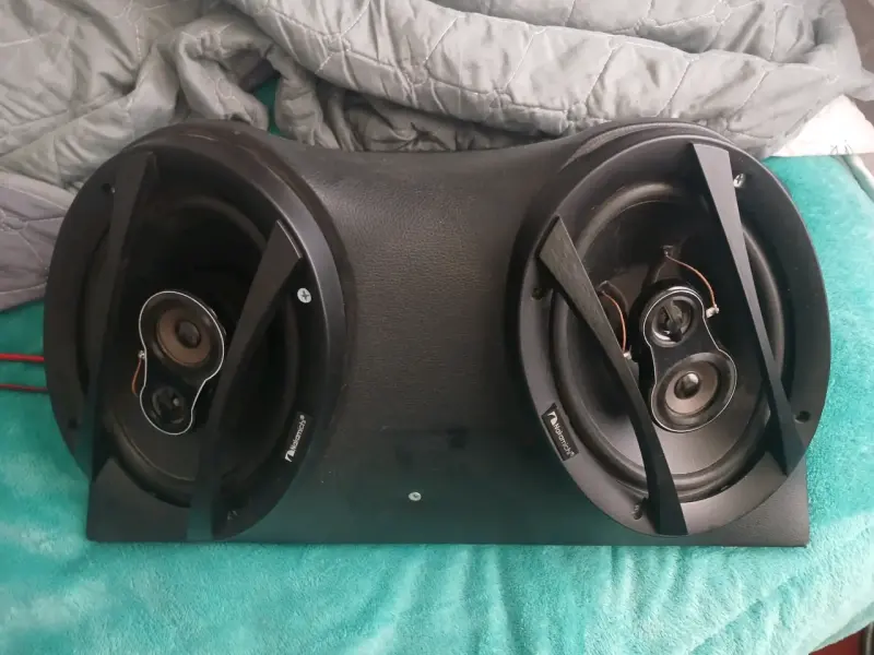 Parlantes Pioneer para auto con diseño moderno - 1