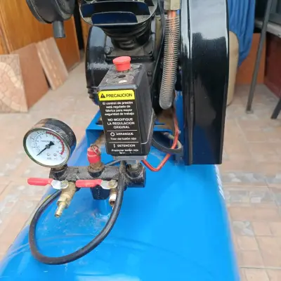 Compresor de Aire Industrial Vaweh Azul - miniatura 3
