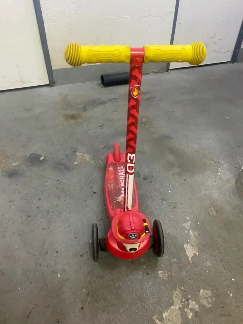 Patinete infantil Paw Patrol rojo y amarillo - 1