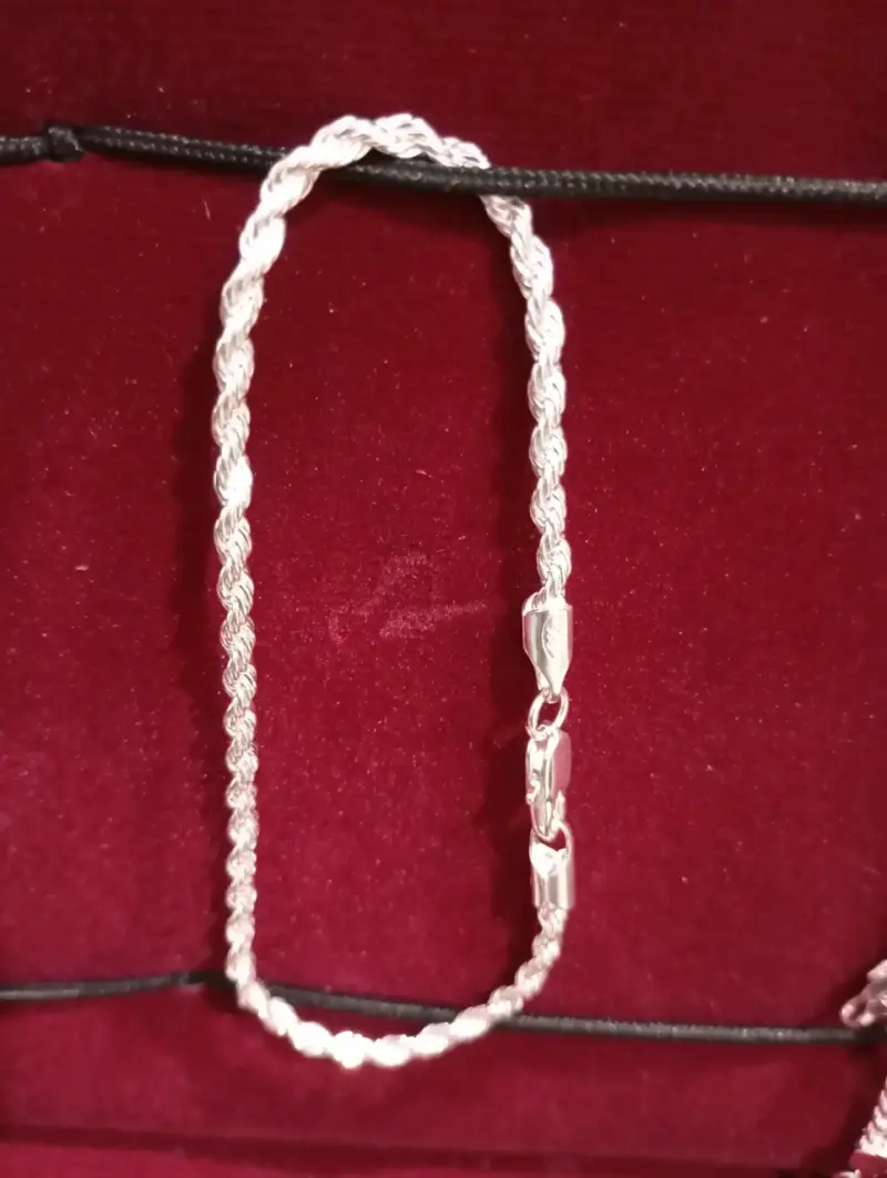 Pulsera de plata trenzada elegante