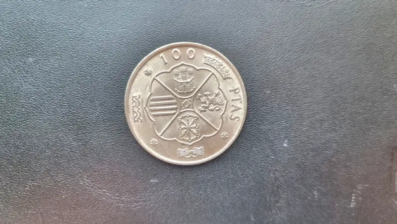 Moneda de 100 pesetas de 1966. España. Plata. - 2