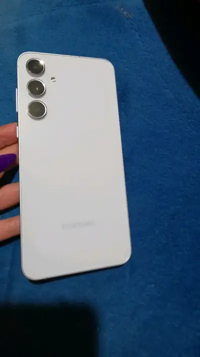 Smartphone Samsung Galaxy blanco en buen estado - miniatura 1