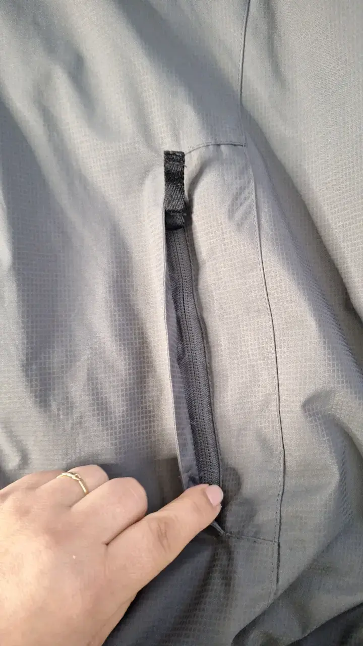 Chaqueta gris con capucha Izod - 3