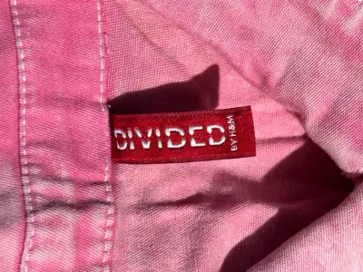 Camisa de mezclilla rosa Divided by H&M - miniatura 3