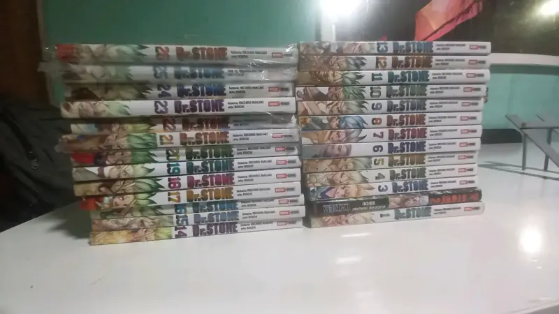 Manga Dr. Stone serie manga completa Panini - 2