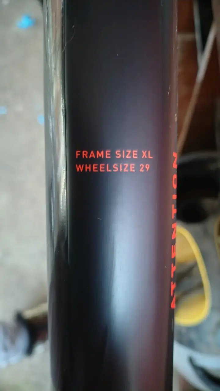 Bicicleta de montaña Cube naranja de 29" talla XL - 3