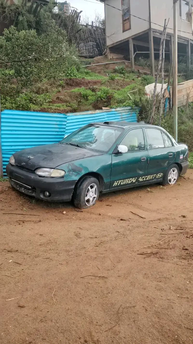 Hyundai Accent usado en buen estado - 1