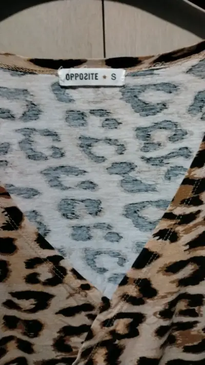 Top cruzada estampado animal print Opposite - miniatura 2