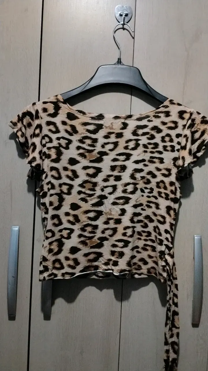 Top cruzada estampado animal print Opposite - 5