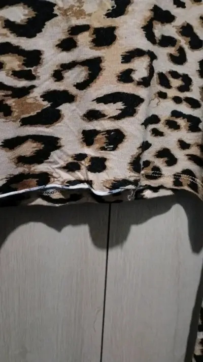 Top cruzada estampado animal print Opposite - miniatura 6