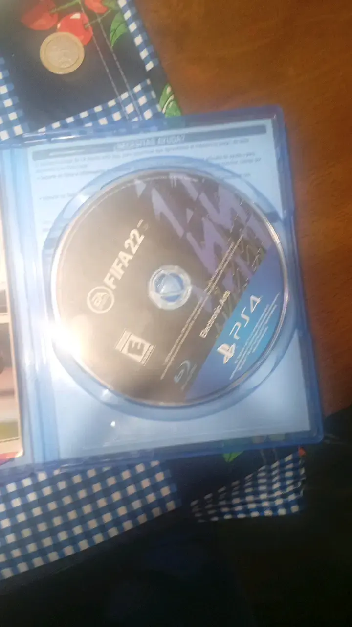 Juego FIFA 22 para PS4 en buen estado - 3