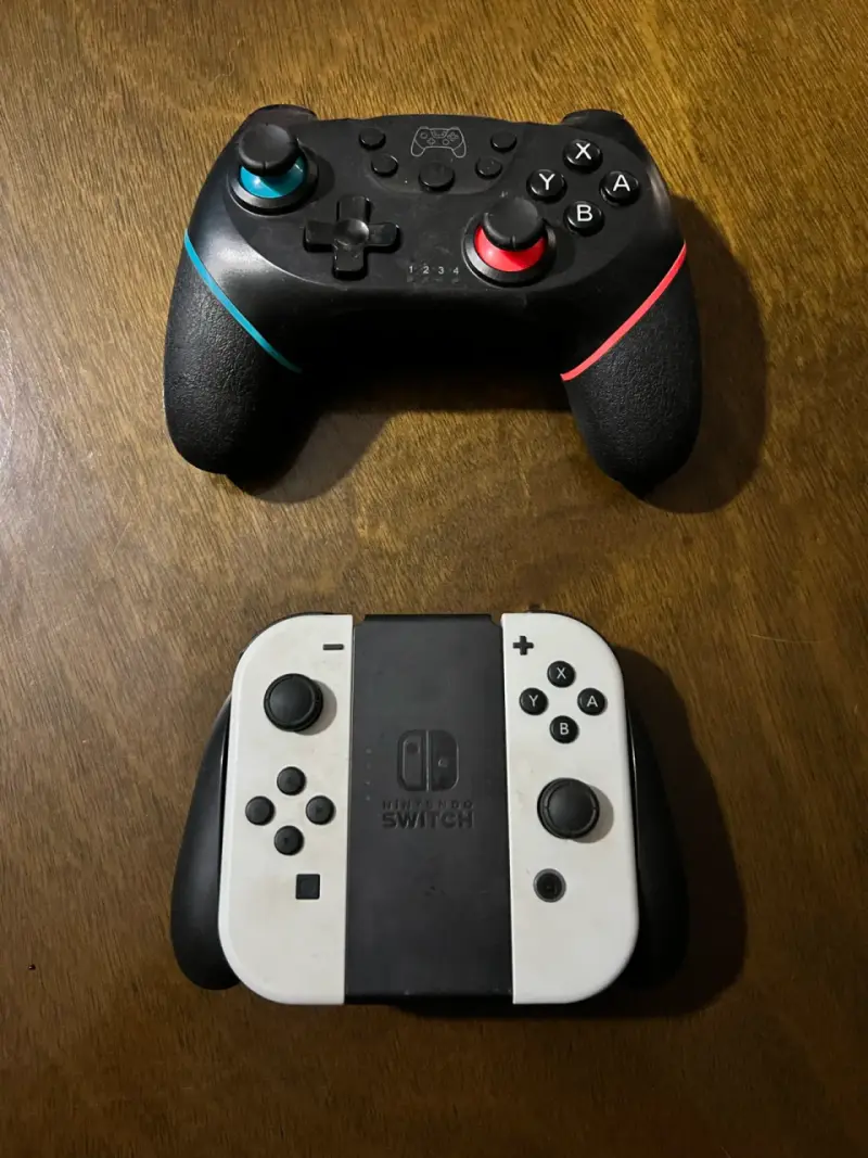 Consola Nintendo Switch con accesorios y juegos - 3