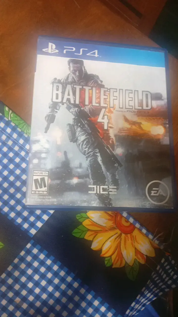 Juego PS4 Battlefield 4 en buen estado - 1
