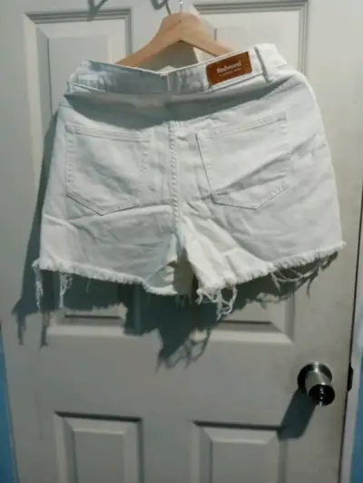 Shorts de mezclilla blancos Redwood - miniatura 4
