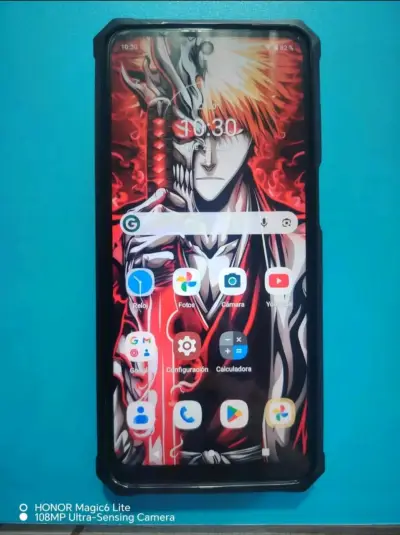 Smartphone Motorola Moto G22 con funda protectora - miniatura 1